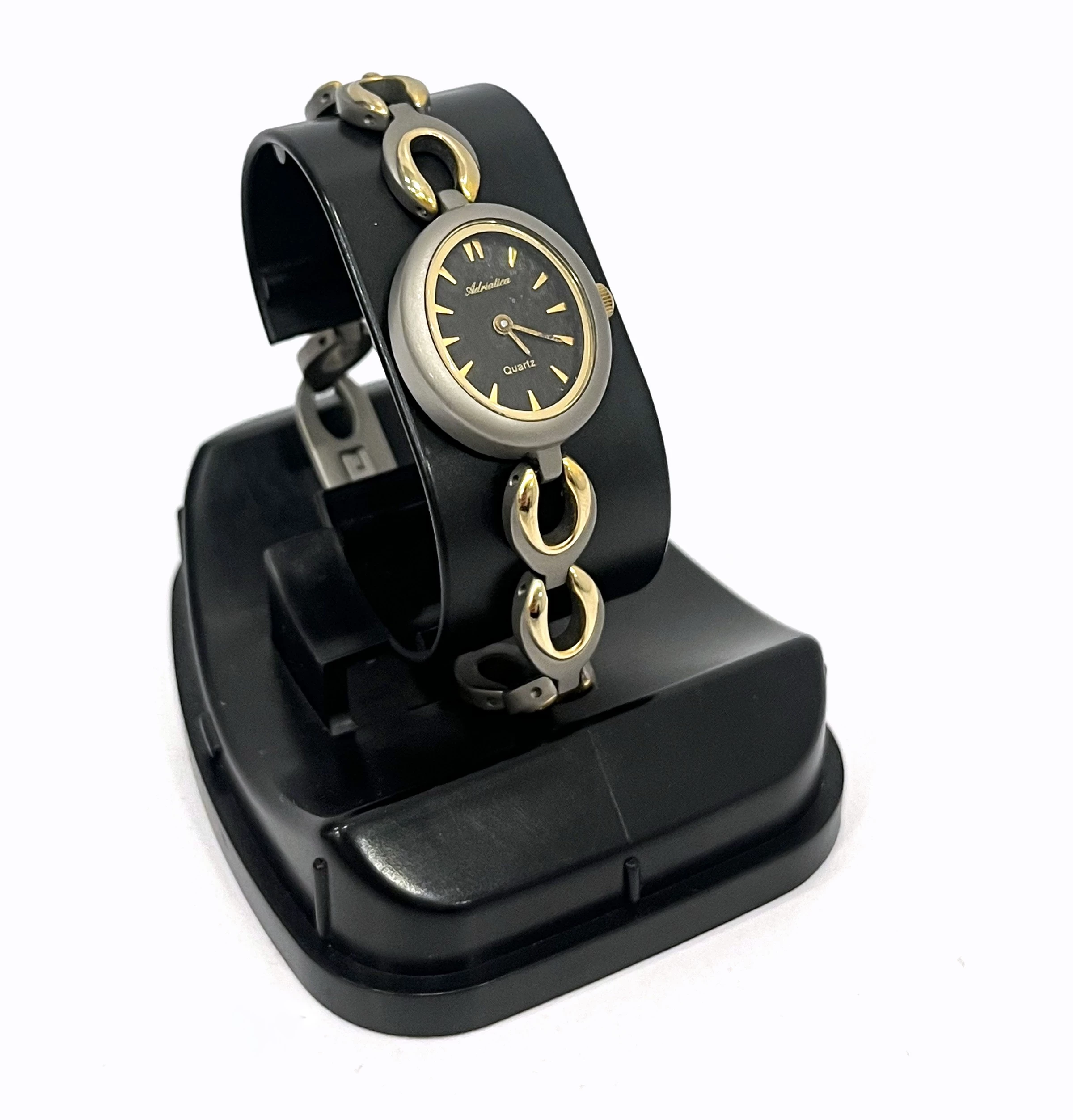 tytanowy-zegarek-adriatica-33507623-funkcje-220-128