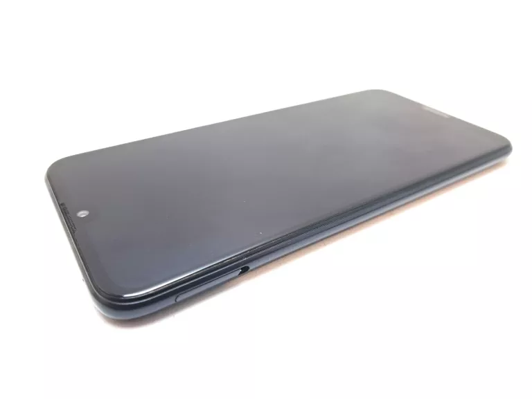 SMARTFON HUAWEI Y7 2019 3 GB / 32 GB 4G (LTE)