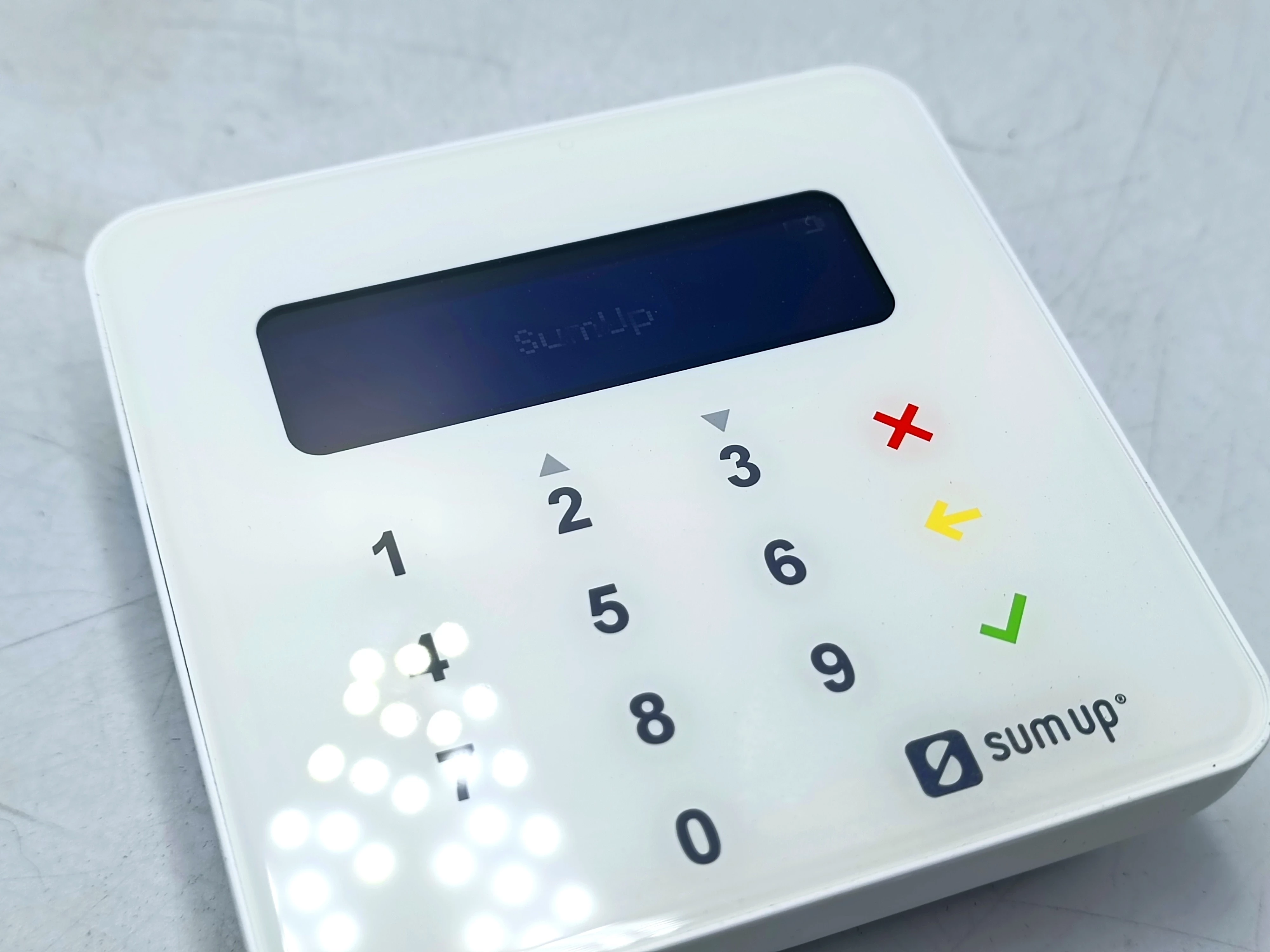 zblizeniowy-terminal-platniczy-sumup-air1e205-ean-gtin-4260325421188