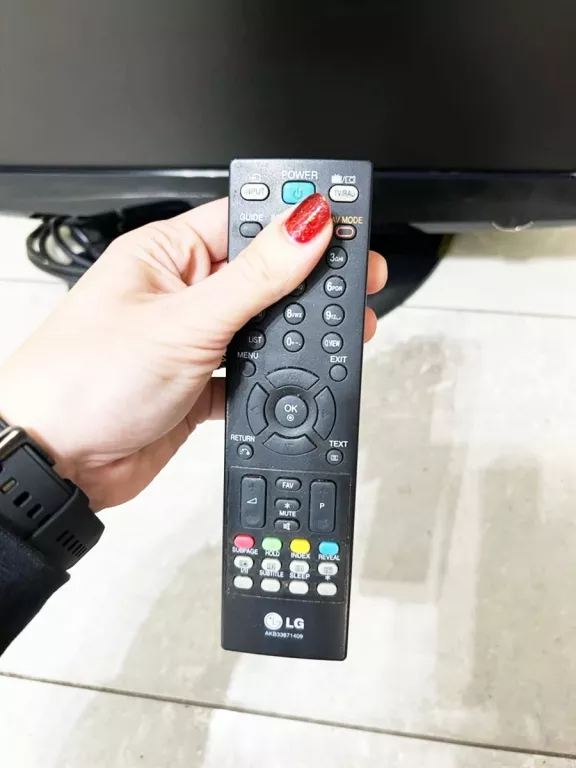 TELEWIZOR/MONITOR LCD LG 19LG3000