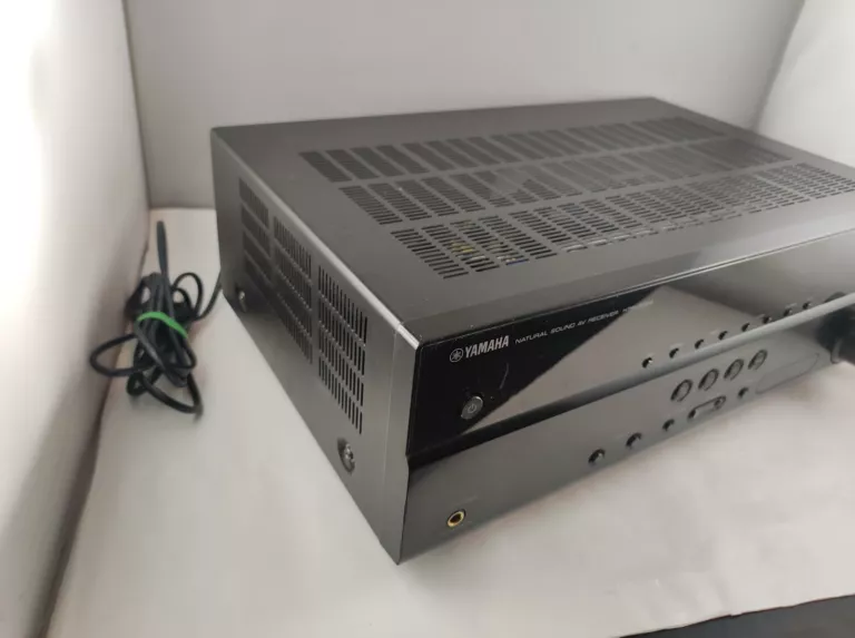 AMPLITUNER YAMAHA HTR-2064 + SUBWOOFER YAMAHA NS-SWP20 + 5 GŁOŚNIKÓW NS-B2