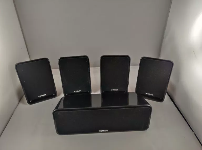 AMPLITUNER YAMAHA HTR-2064 + SUBWOOFER YAMAHA NS-SWP20 + 5 GŁOŚNIKÓW NS-B2