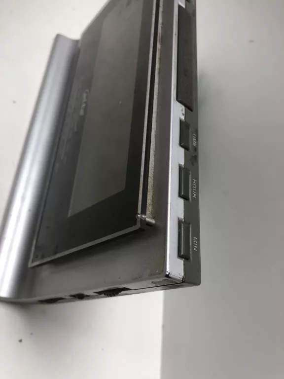 radiobudzik-przewodowy-elta-radio-225906-2