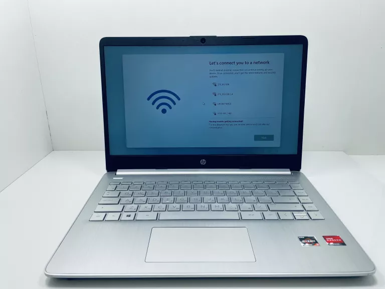 LAPTOP HP 14S-FQ0005UR AMD RYZEN 5/256GB SSD/8GB RAM