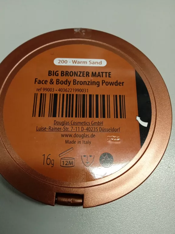 MAKE-UP BIG BRONZER - MATTE DOUGLAS 200