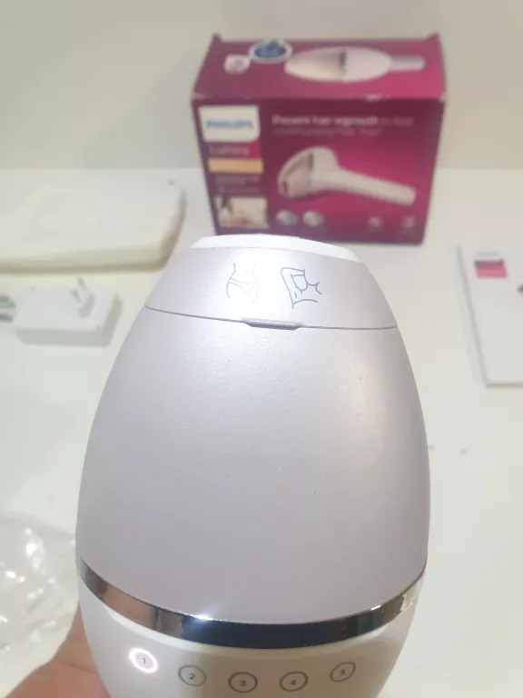 PHILIPS LUMEA 953