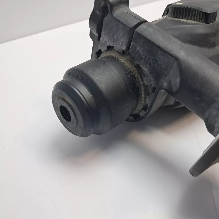 MŁOTOWIERTARKA UDAROWA MAKITA HR1840 SDS-PLUS