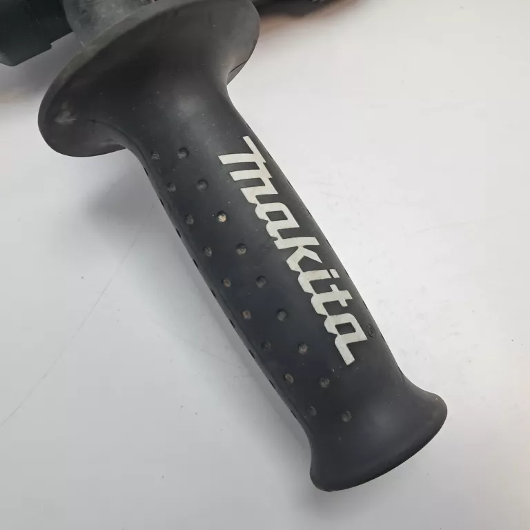 MŁOTOWIERTARKA UDAROWA MAKITA HR1840 SDS-PLUS