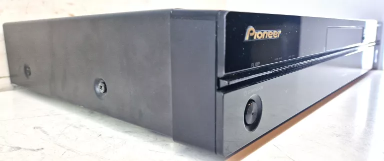 ODTWARZACZ BLU-RAY PIONEER BDP-320 + PILOT