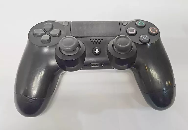 PAD PS 4/CZARNY