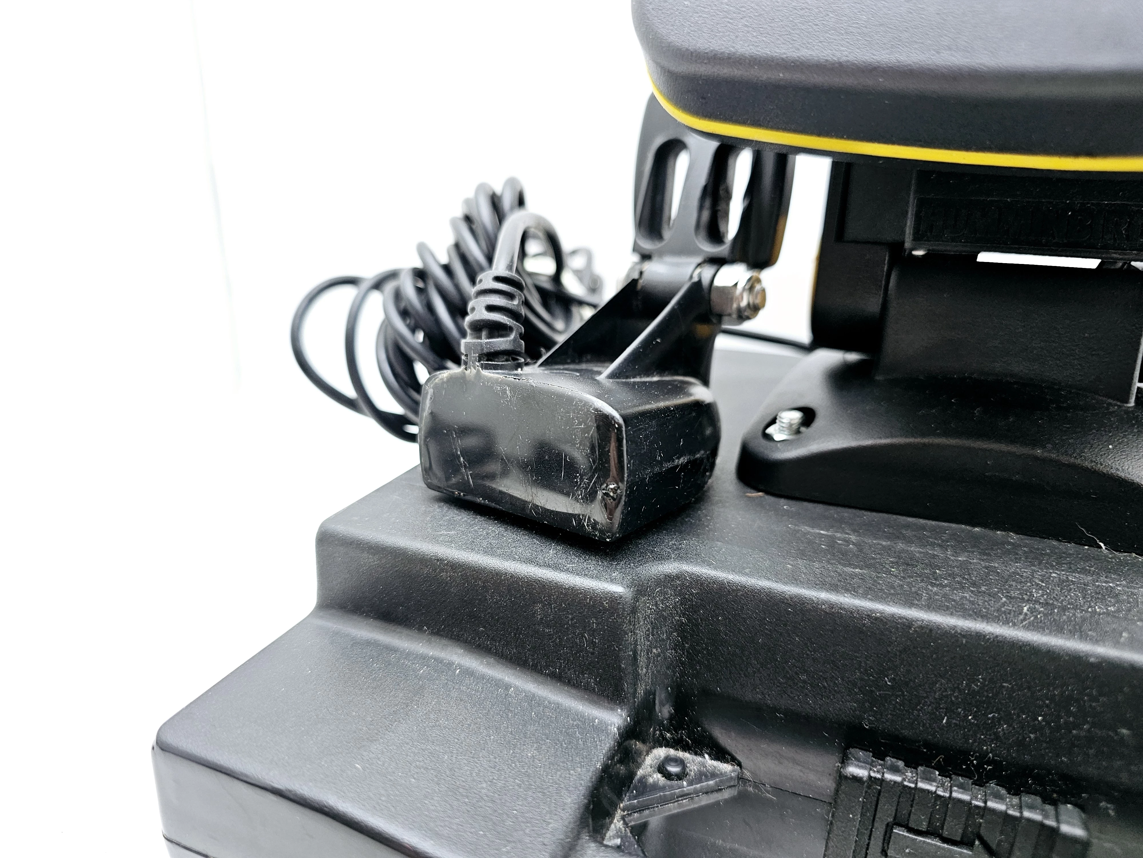 echo-sonda-humminbird-141c-fishfinder-ladowarka-przedluzka-stan-11323-2