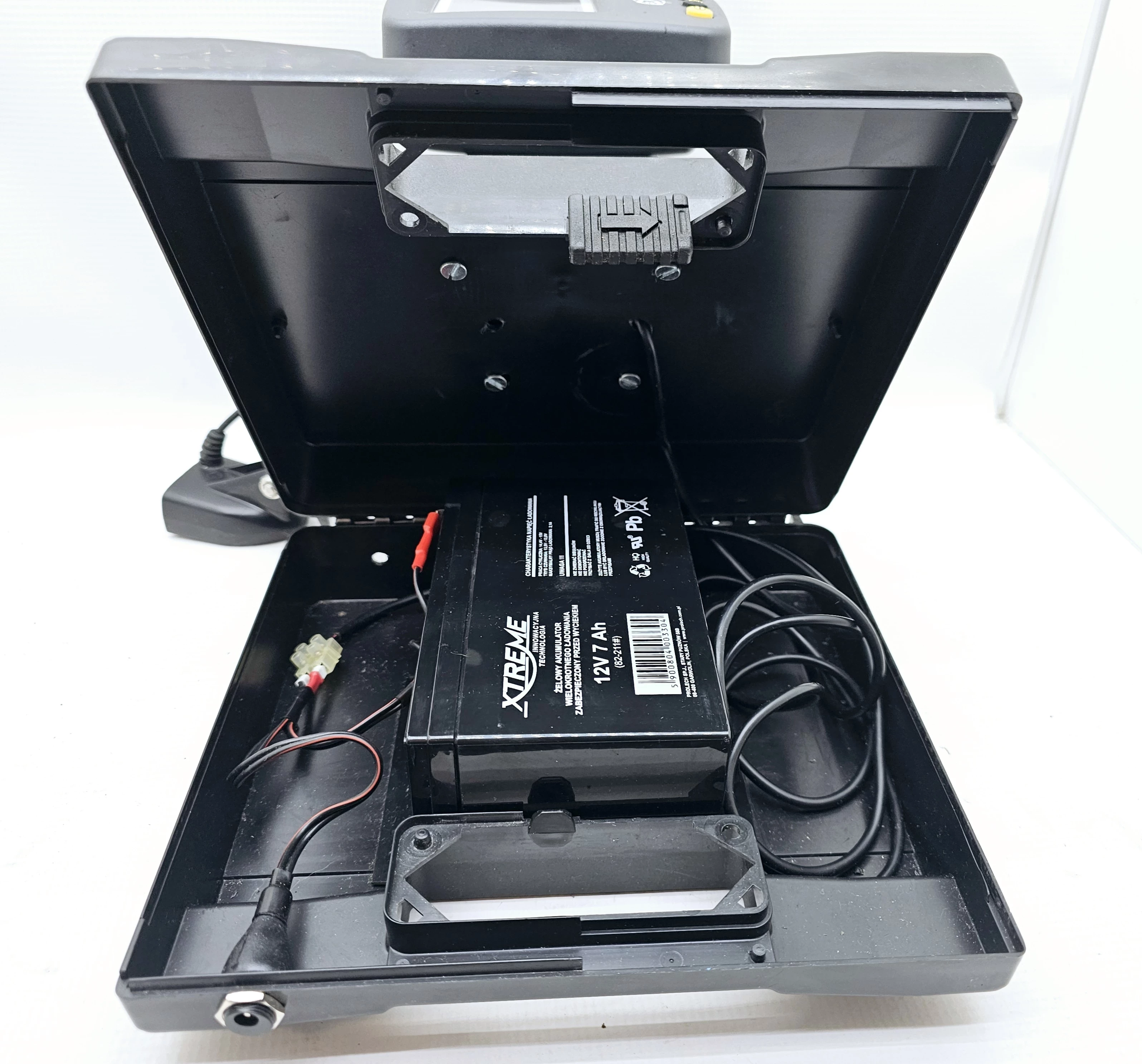 echo-sonda-humminbird-141c-fishfinder-ladowarka-przedluzka-zawiera-baterie-250685-2006717