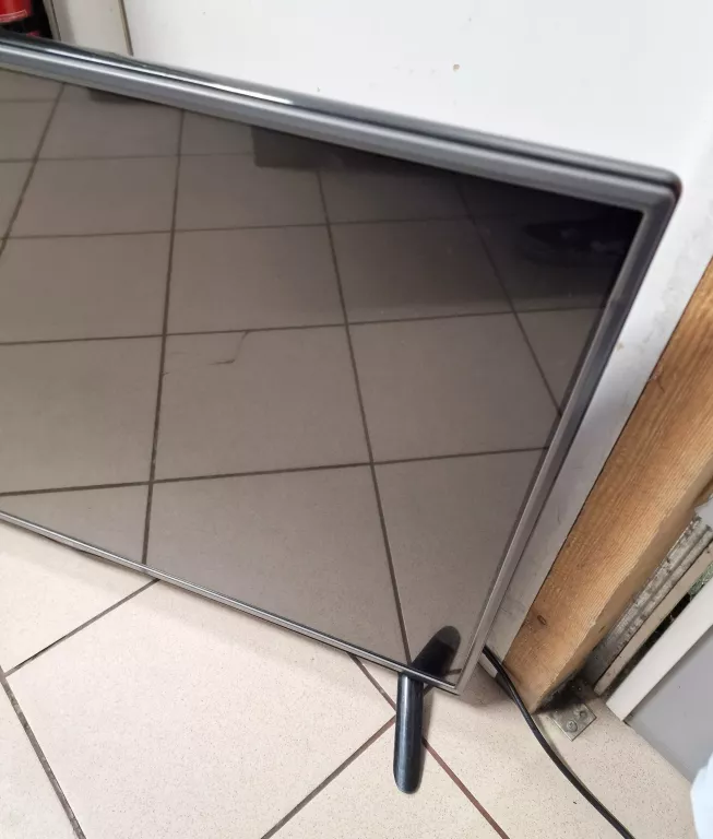 TELEWIZOR LG 42LB5500 Z PILOTEM