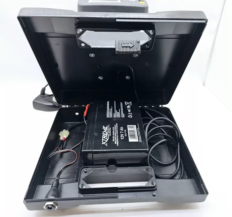 echo-sonda-humminbird-141c-fishfinder-ladowarka-przedluzka-zawiera-baterie-250685-2006717