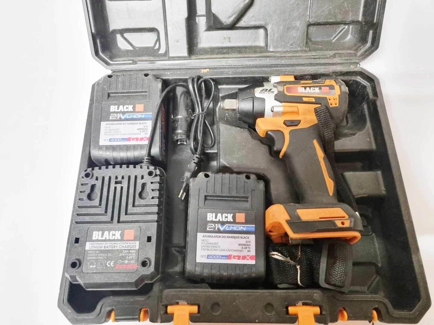 klucz-udarowy-akumulatorowy-black-12031-spoldzielcza-13-sj-starachowice