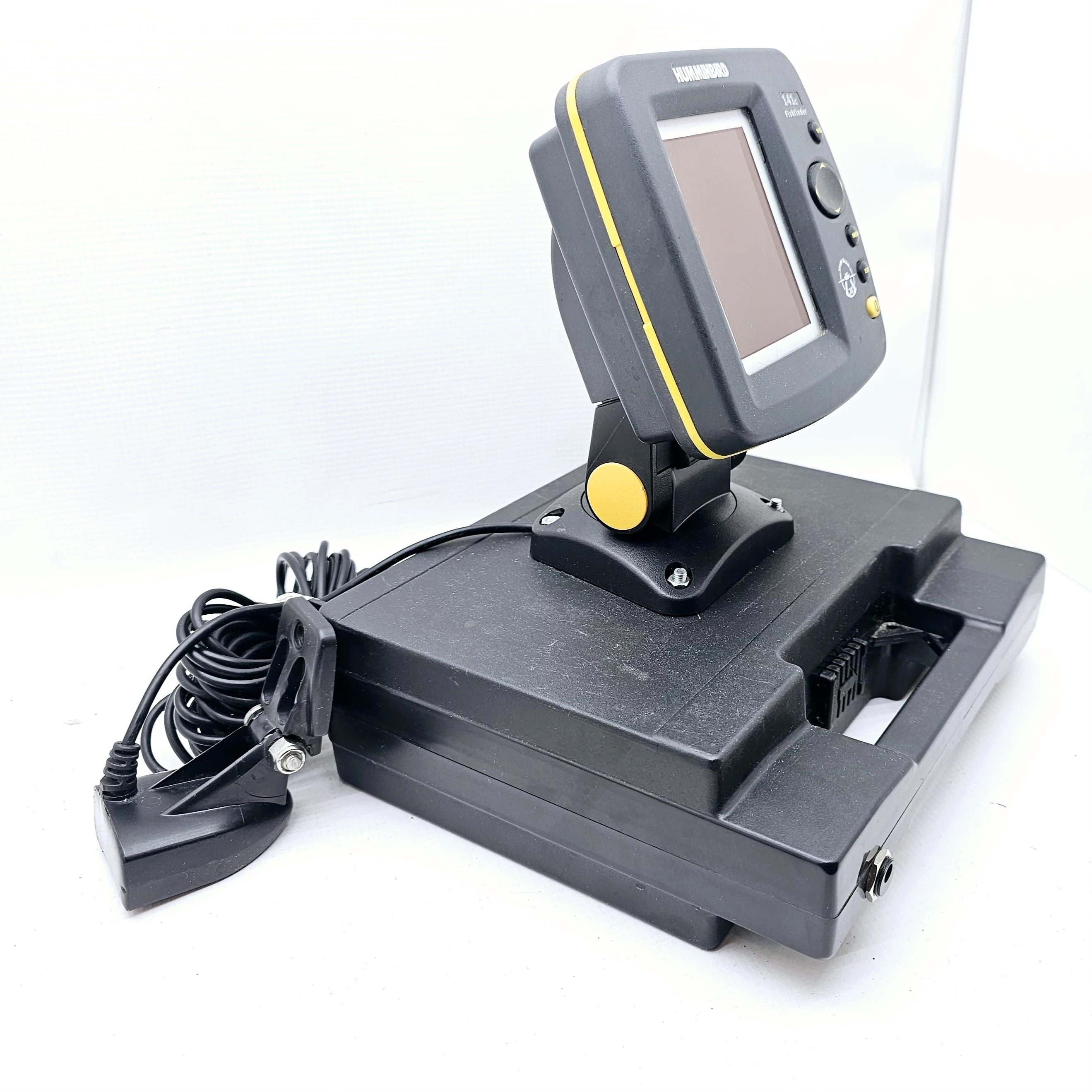 echo-sonda-humminbird-141c-fishfinder-ladowarka-przedluzka-model-141c-fishfinder