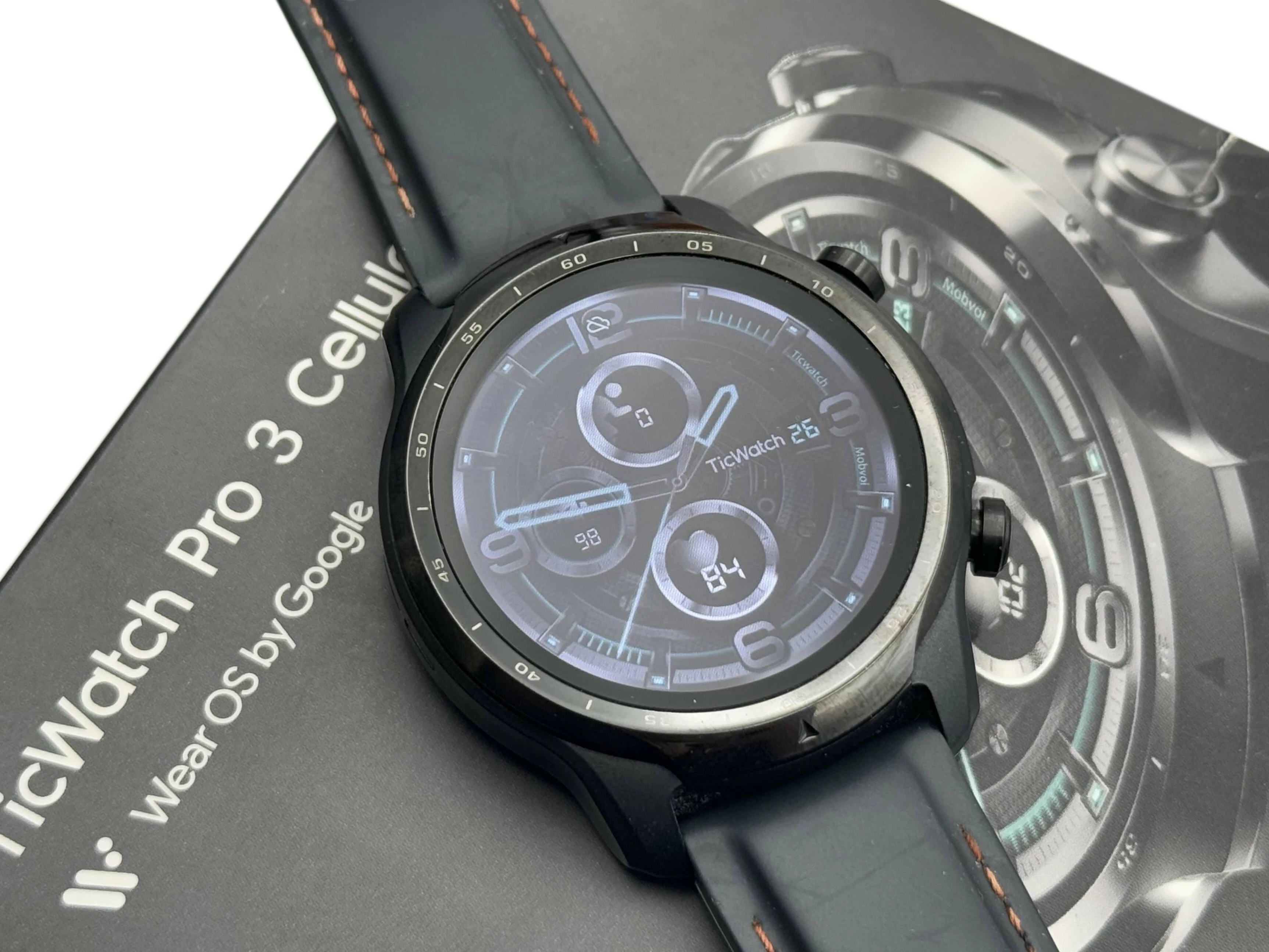 smartwatch-ticwatch-pro-3-ultra-14-lte-shadow-black-aljpilsudskiego-2b-jastrzebie-zdroj