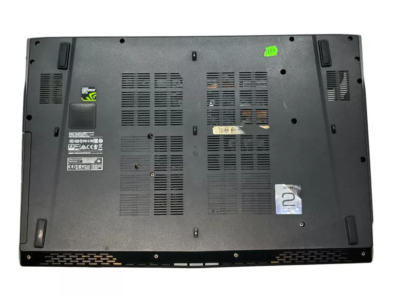 LAPTOP MSI GL72 17,3" I5-6300HQ 8GB/256GB SSD GTX950M