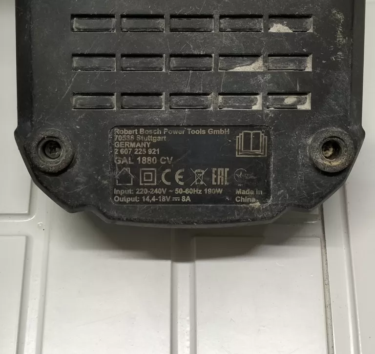 ZAKRĘTARKA BOSCH PROFESSIONAL GDR 14,4V + AKUMULATOR + ZASILACZ