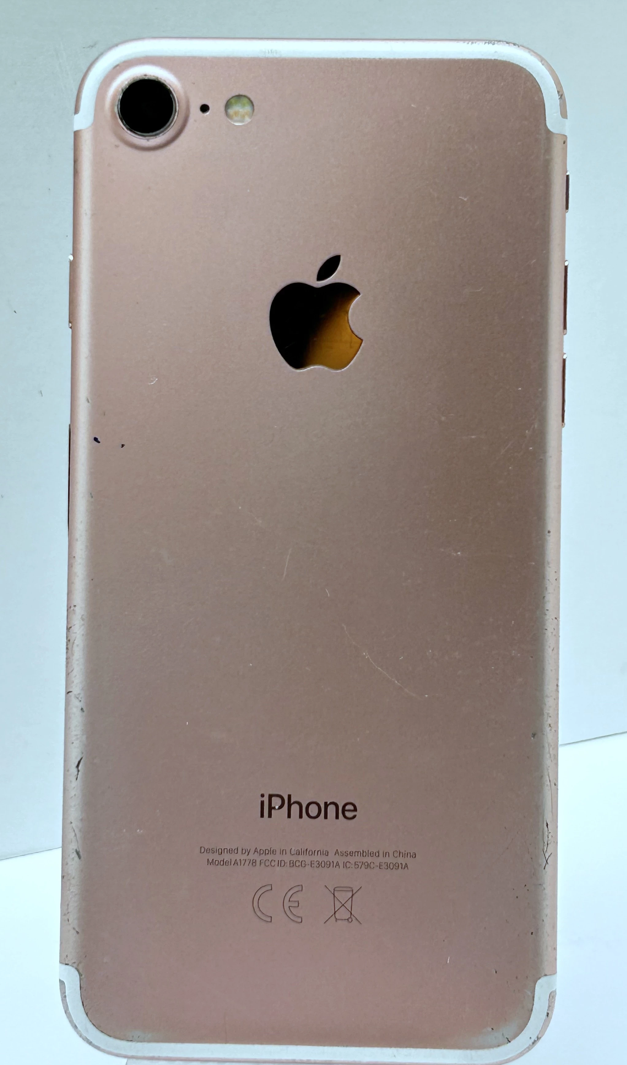 telefon-apple-iphone-7-32gb-ekran-plywa-przy-guziku-home-ean-gtin-0190198062963