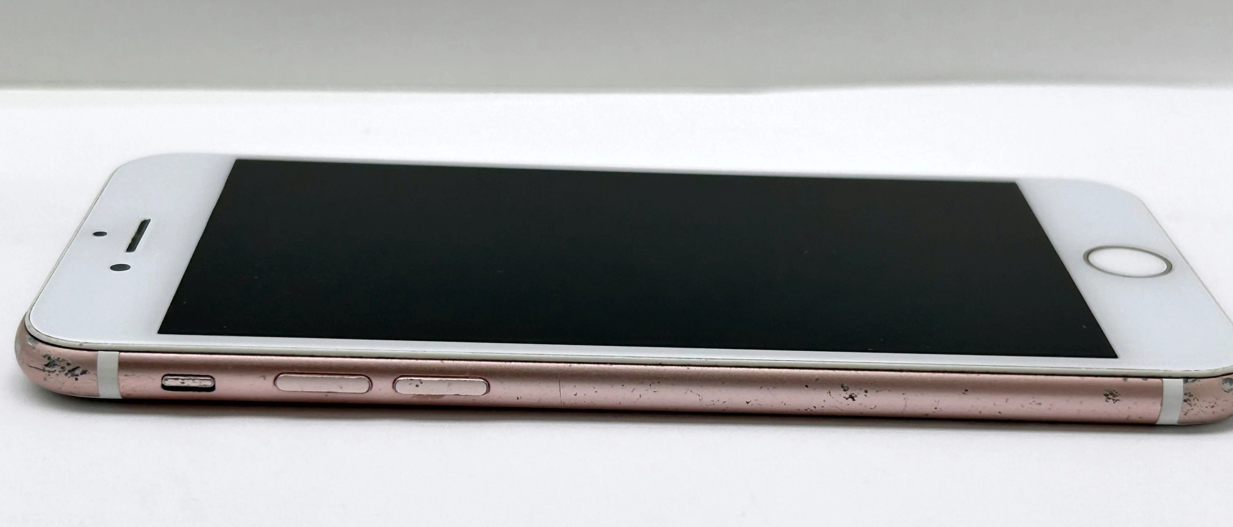 telefon-apple-iphone-7-32gb-ekran-plywa-przy-guziku-home-wbudowana-pamiec-202869-214197