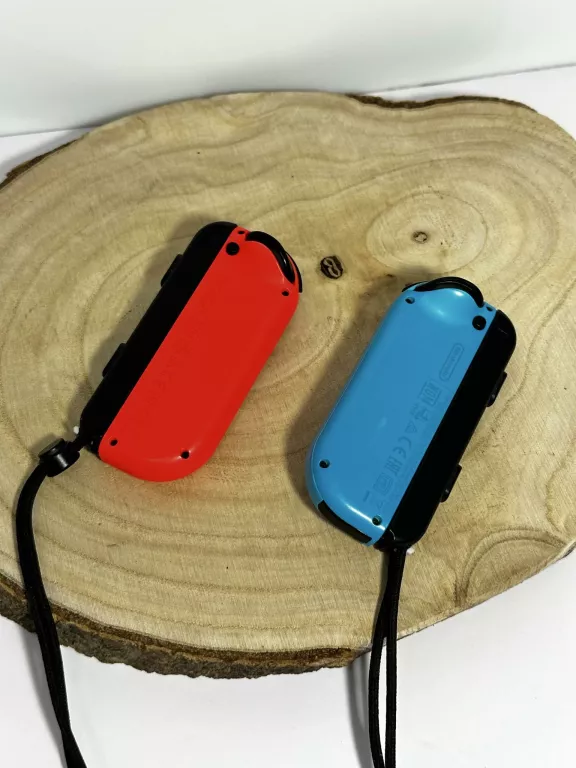 NINTENDO SWITCH JOY-CON PARA NIEBIESKI I CZERWONY KOMPLET