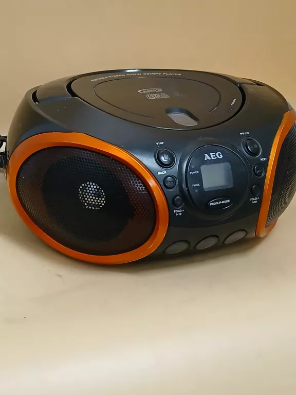 RADIO/CD AEG SR 4352