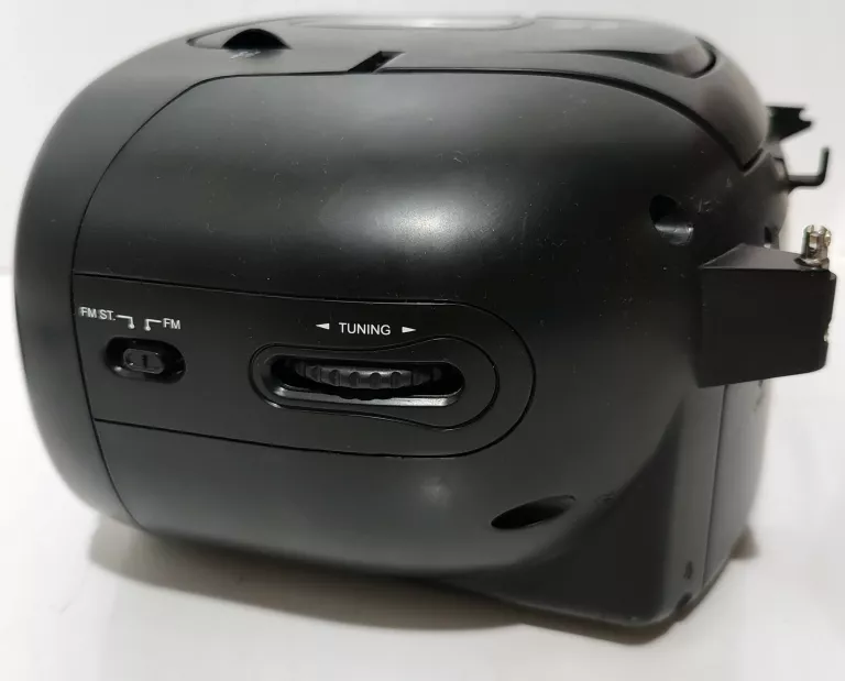 RADIOODTWARZACZ FM/CD/SD/USB MEDION MD 84101