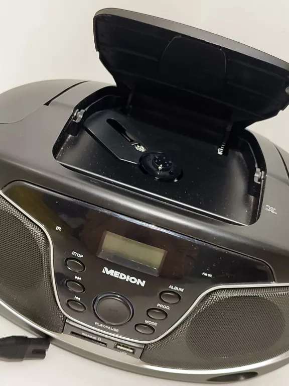 RADIOODTWARZACZ FM/CD/SD/USB MEDION MD 84101