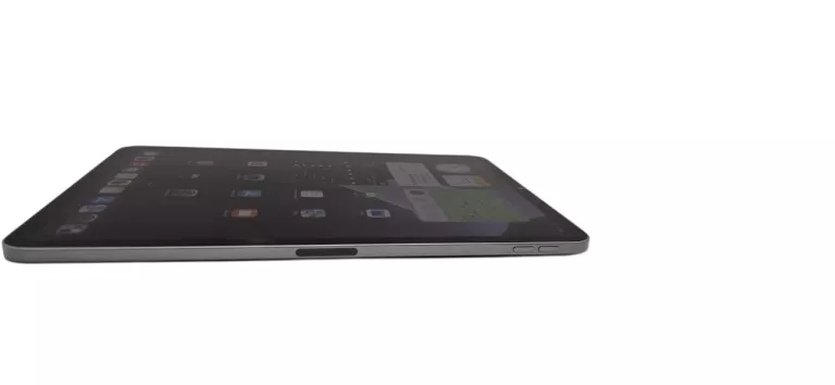 TABLET APPLE IPAD PRO - 11-INCH 4 GENERACJA 8GB/128GB+KLAWIATURA+ETUI