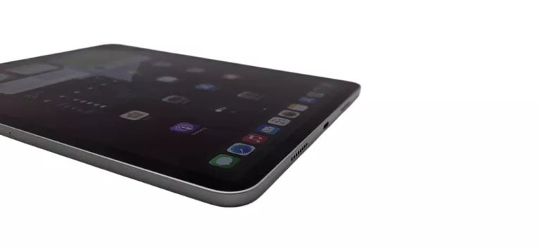 TABLET APPLE IPAD PRO - 11-INCH 4 GENERACJA 8GB/128GB+KLAWIATURA+ETUI