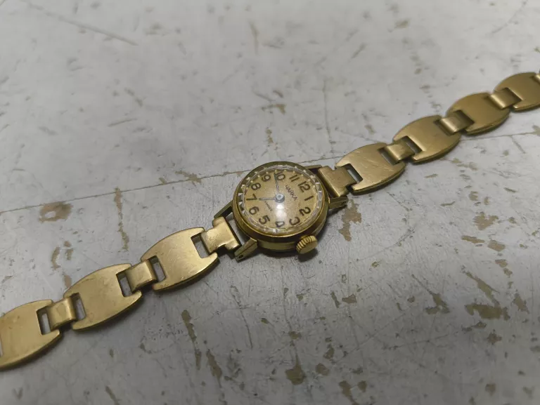 ZEGAREK DAMSKI CZAJKA POZŁACANY 17 JEWELS