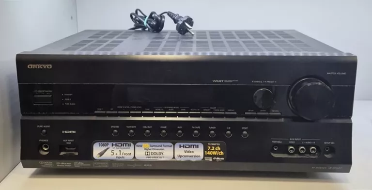 AMPLITUNER ONKYO TX-SR607