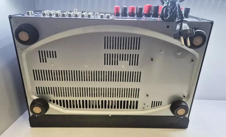 AMPLITUNER ONKYO TX-SR607