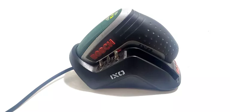 WKRĘTARKA BOSCH IXO 2 ZE STACJĄ DOKUJĄCĄ +3 BITY