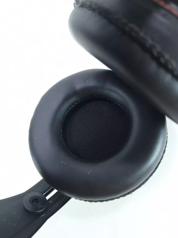 SŁUCHAWKI SUPERLUX HD 681