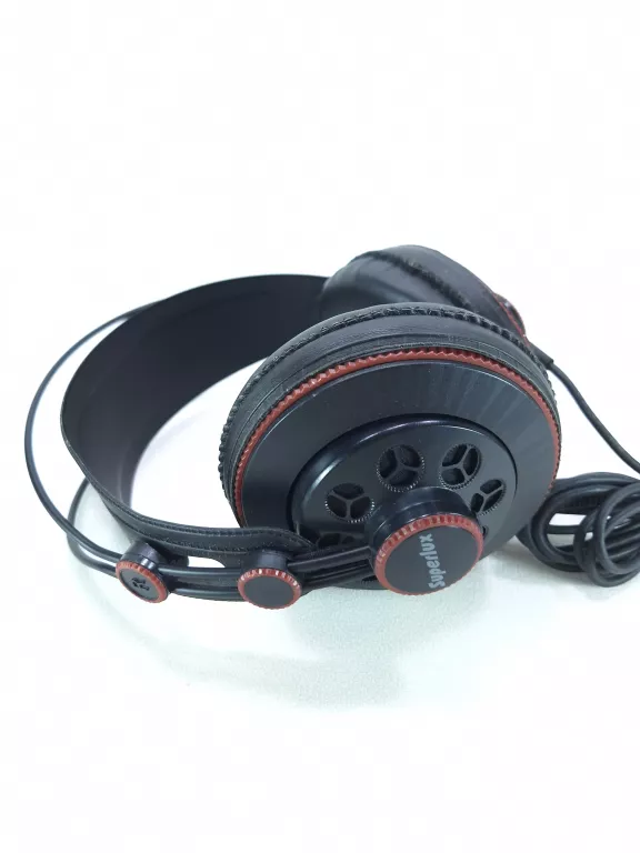 SŁUCHAWKI SUPERLUX HD 681