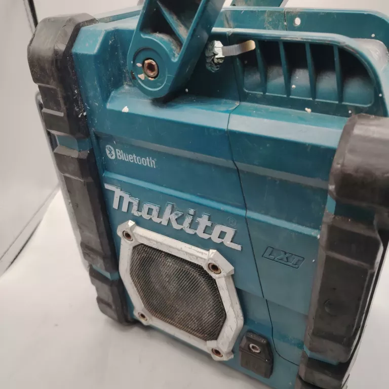 RADIO BUDOWLANE MAKITA DMR 106 / USZKODZONE ZAMKNIĘCIE