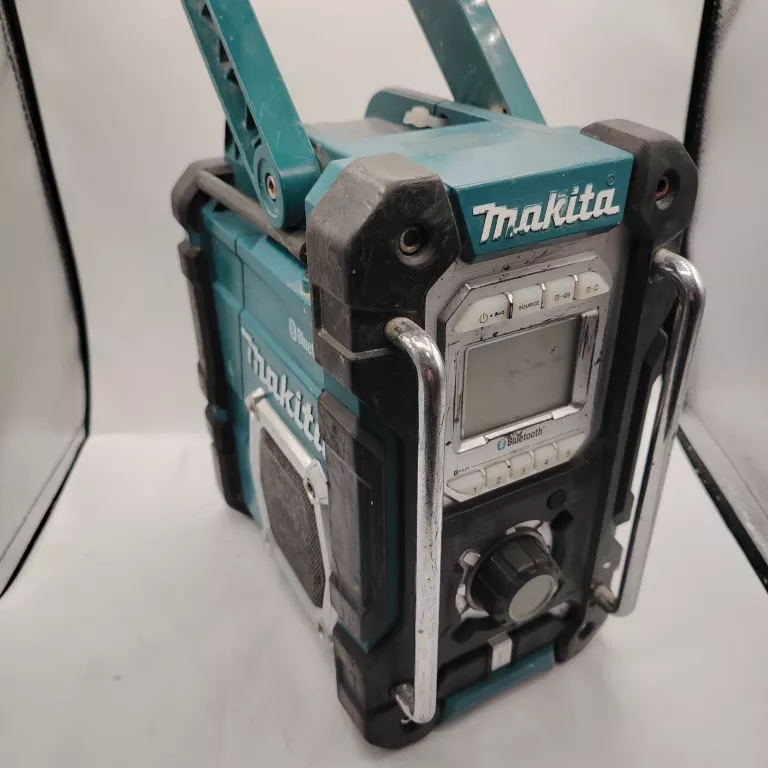 RADIO BUDOWLANE MAKITA DMR 106 / USZKODZONE ZAMKNIĘCIE