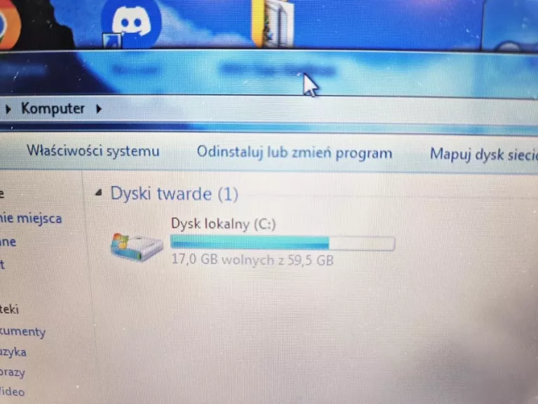 LAPTOP DELL VOSTRO + ZASILACZ (LUŹNY ZAWIAS)