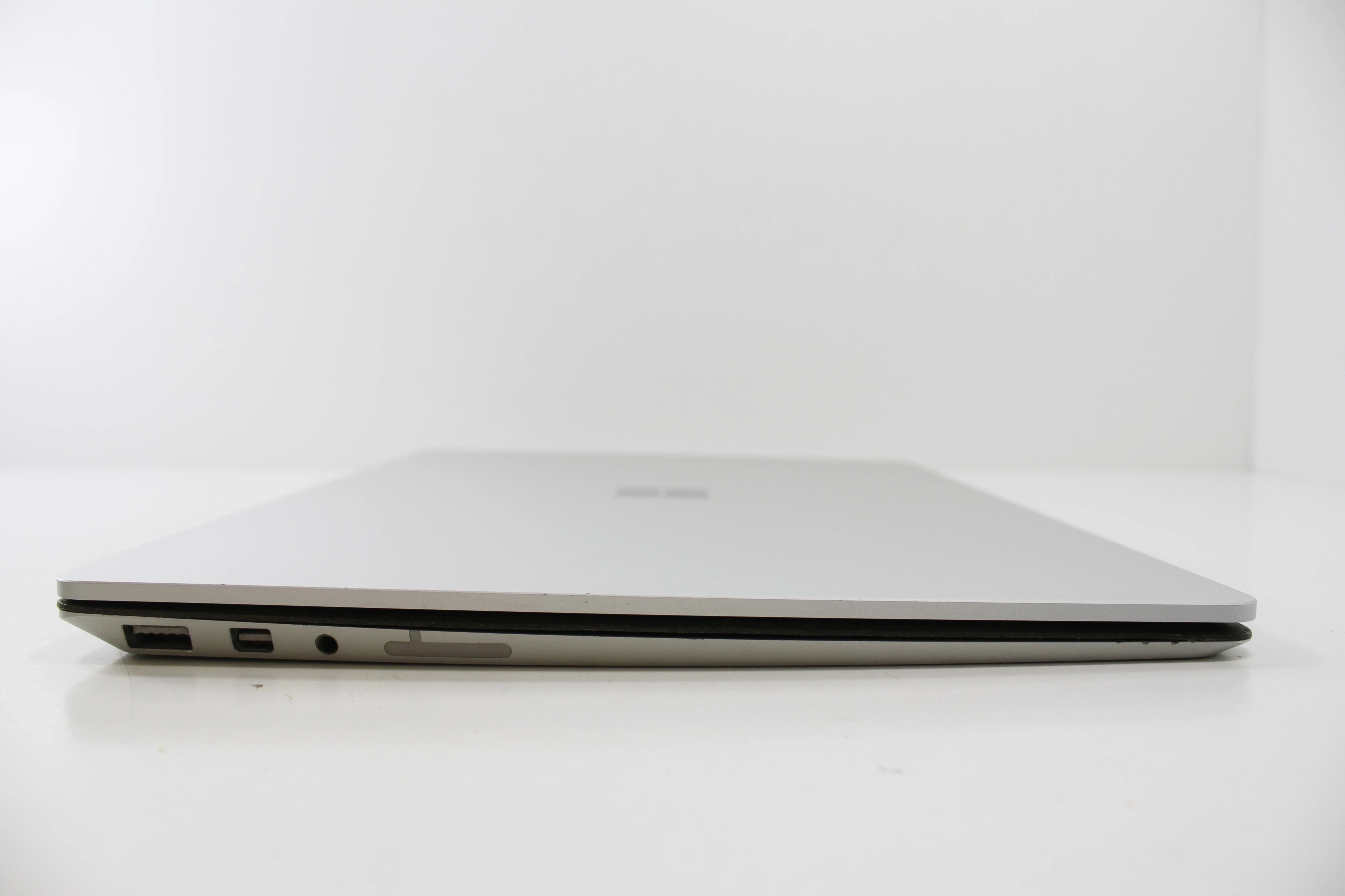 laptop-microsoft-surface-1769-135-i7-7660u-16-gb-500-gb-srebrny-kod-producenta-3000000051542