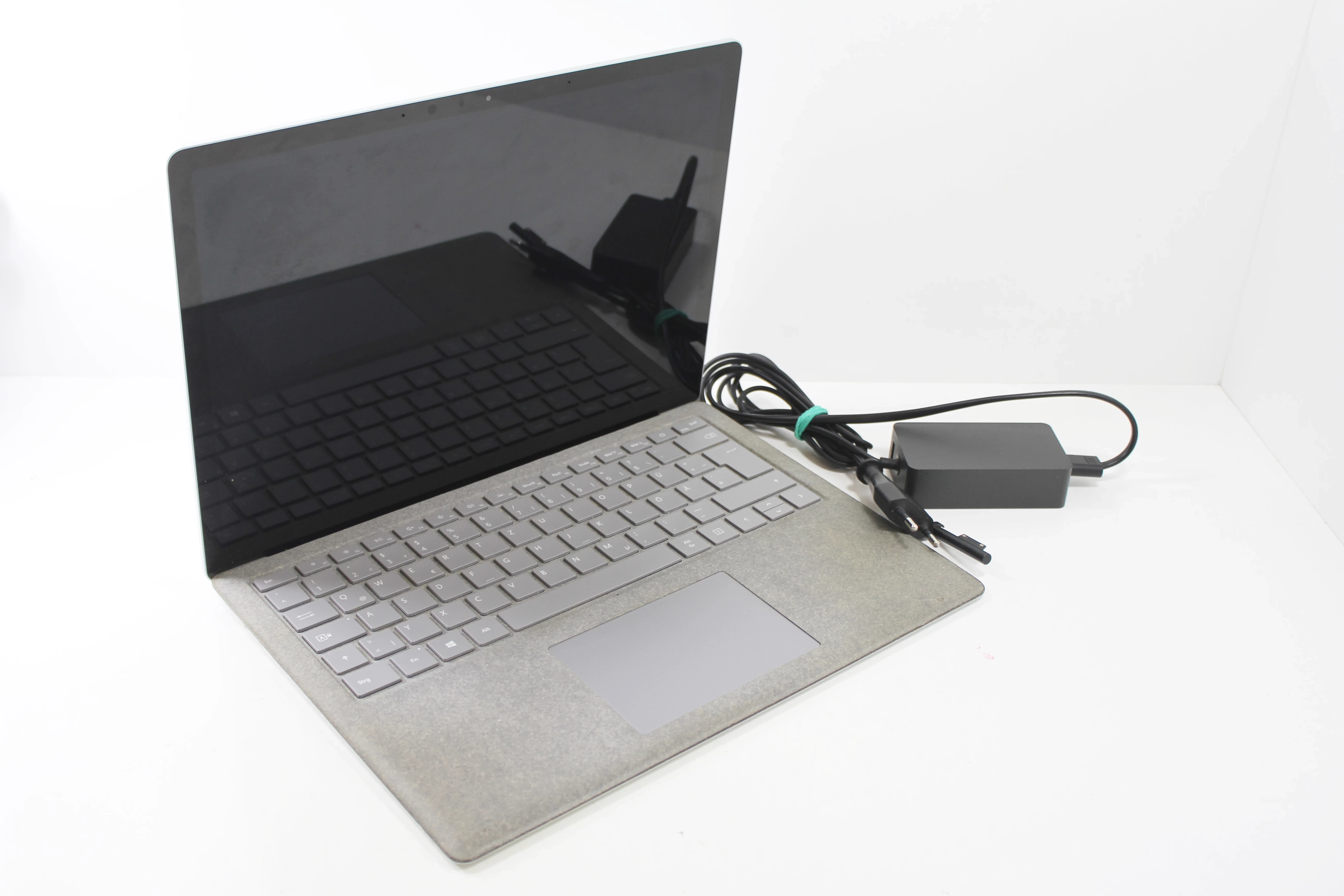 laptop-microsoft-surface-1769-135-i7-7660u-16-gb-500-gb-srebrny-wojciechowskiego-39-warszawa