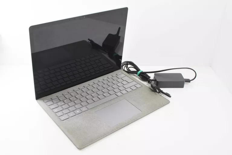 laptop-microsoft-surface-1769-135-i7-7660u-16-gb-500-gb-srebrny-wojciechowskiego-39-warszawa