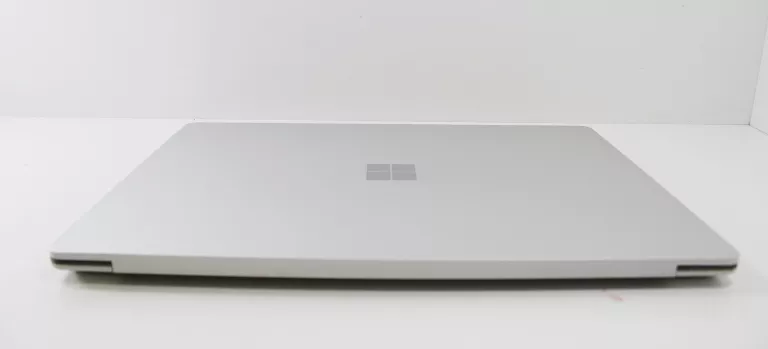 laptop-microsoft-surface-1769-135-i7-7660u-16-gb-500-gb-srebrny-przekatna-ekranu-1350