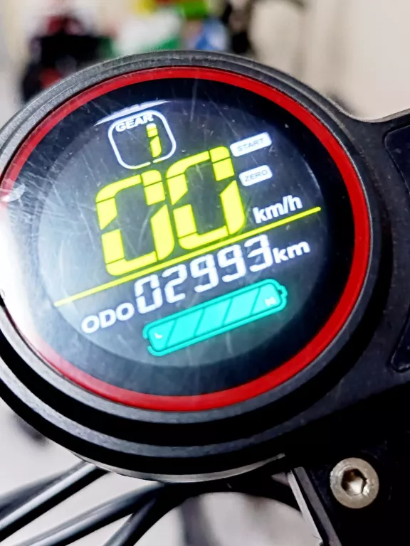 HULAJNOGA ELEKTRYCZNA MOTUS PRO 10 SPORT 2X1000W
