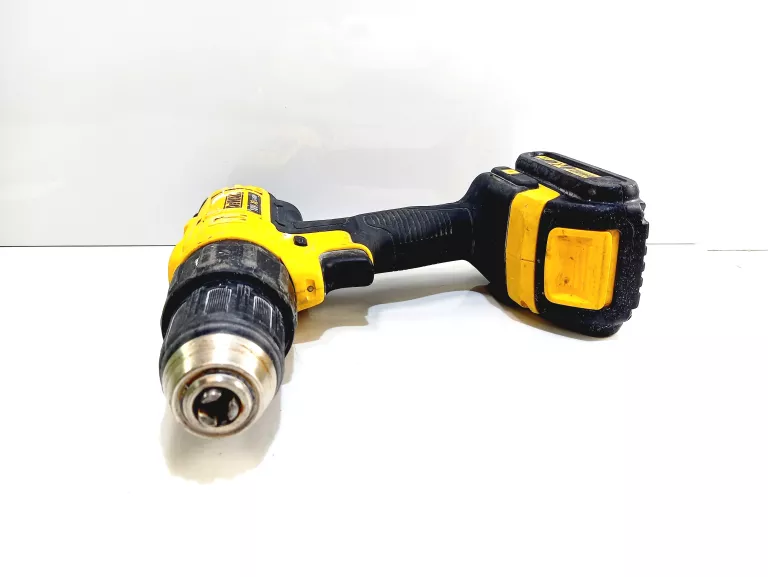 WKRĘTARKA DEWALT DCD776 ZASILANIE AKUMULATOROWE 18 V DCD776 + BT 1.5AH