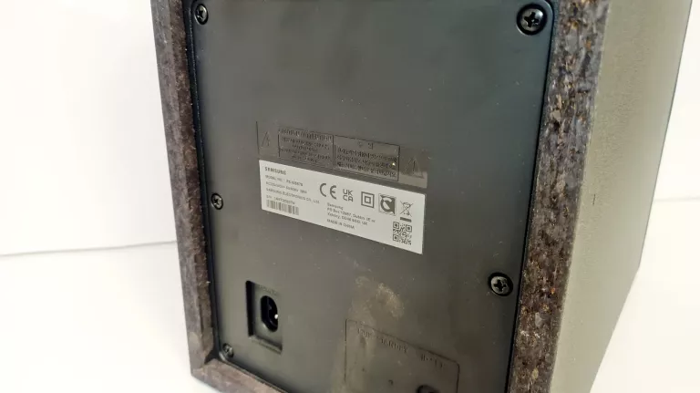 soundbar-samsung-hw-q64bzg-pilot-okablowanie-kod-producenta-hw-q64b