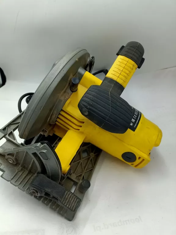 PILARKA TARCZOWA STANLEY FATMAX FME301 GOŁA