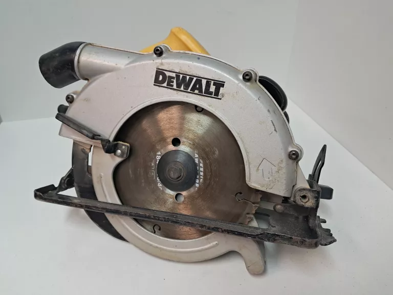 PILARKA TARCZOWA DEWALT D23620-GB