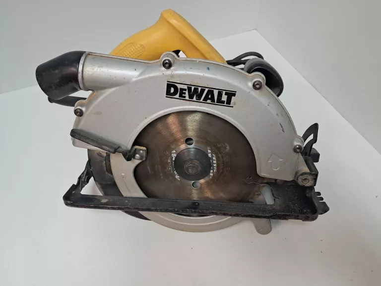 PILARKA TARCZOWA DEWALT D23620-GB